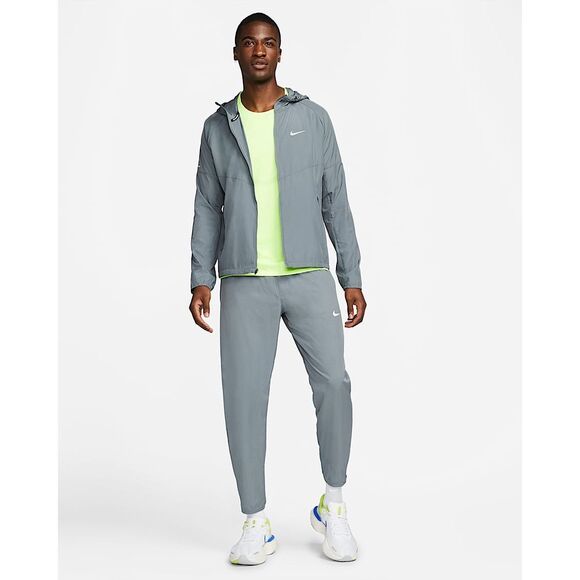 Nike NWT Repel Miler Jacket Reflective Silver/Smoke Grey Medium - Picture 7 of 10